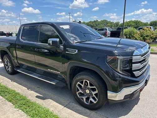 2024 GMC Sierra 1500 SLE