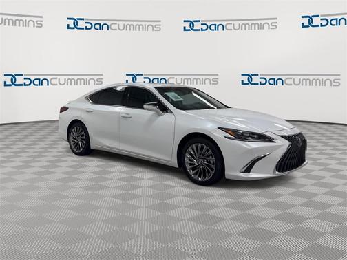 2025 Lexus ES 300h Ultra Luxury