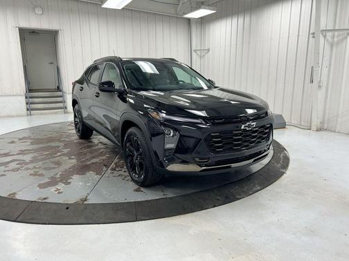 Mosaic Black Metallic 2026 Chevrolet Trax ACTIV