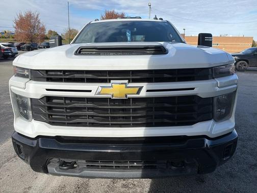 2024 Chevrolet Silverado 2500 Custom