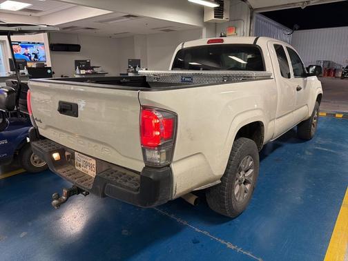 2021 Toyota Tacoma SR