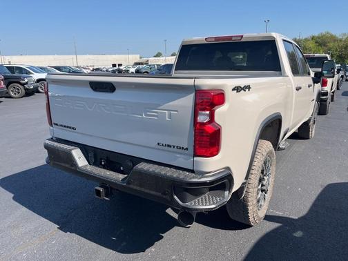 2026 Chevrolet Silverado 2500 Custom