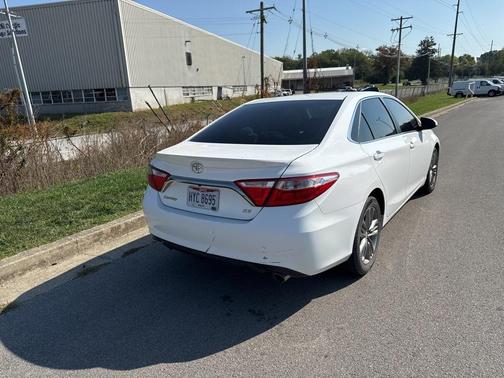 2015 Toyota Camry SE