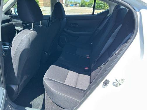 Aspen White 2025 Nissan Sentra SV