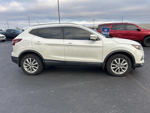 2021 Nissan Rogue Sport SV