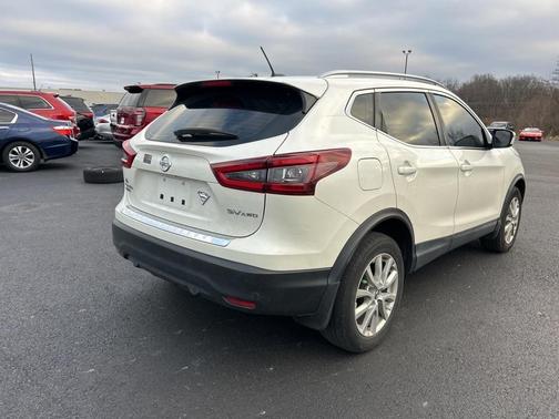 2021 Nissan Rogue Sport SV