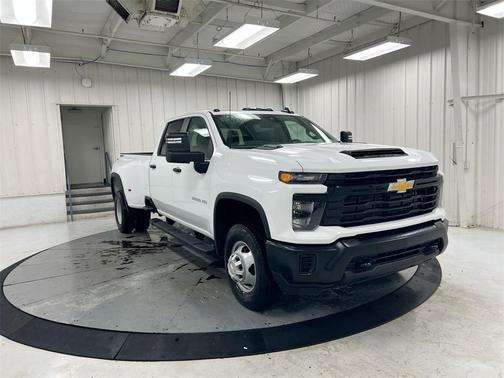 2026 Chevrolet Silverado 3500 WT