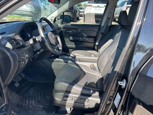 Black 2022 Honda Pilot Elite