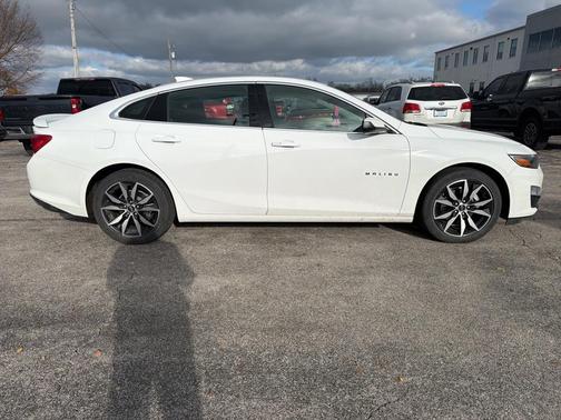 2023 Chevrolet Malibu RS