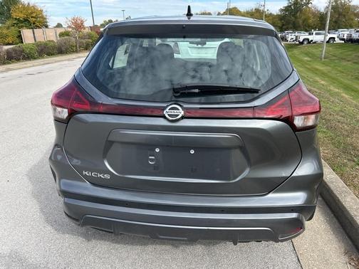 2021 Nissan Kicks S