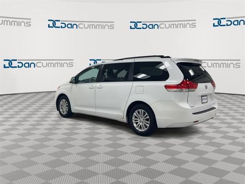 2014 Toyota Sienna XLE