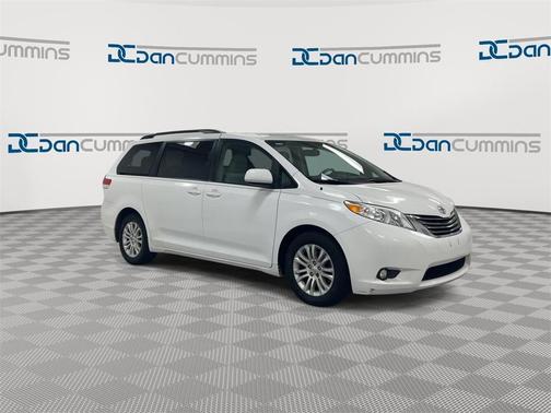 2014 Toyota Sienna XLE