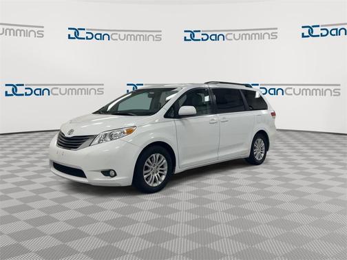 2014 Toyota Sienna XLE