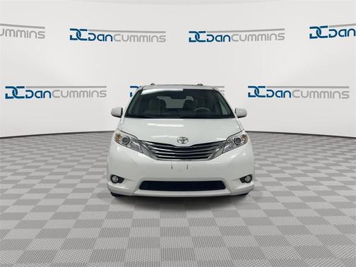 2014 Toyota Sienna XLE
