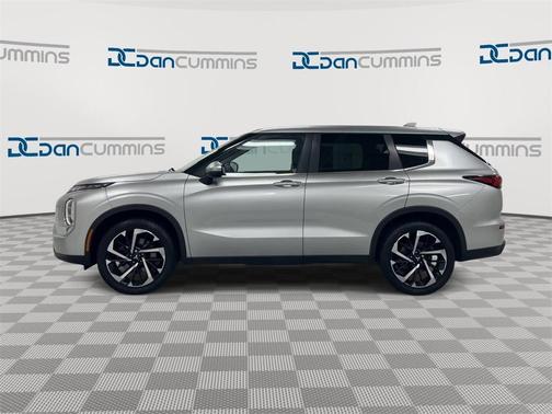 2022 Mitsubishi Outlander ES