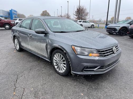 2016 Volkswagen Passat 1.8T SE