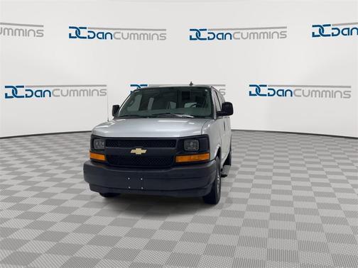 2017 Chevrolet Express 2500 LS