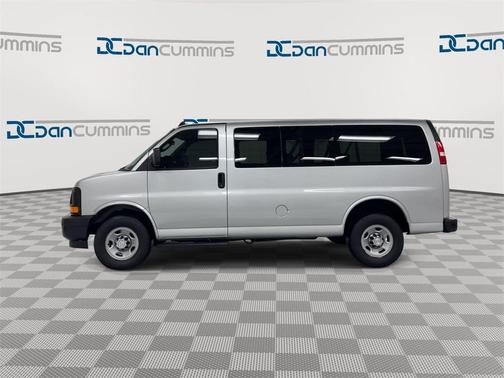 2017 Chevrolet Express 2500 LS