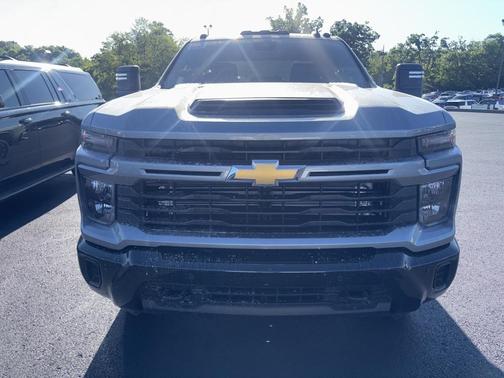 2025 Chevrolet Silverado 2500 Custom