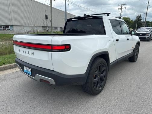 2023 Rivian R1T Adventure Quad Motor Large Pack
