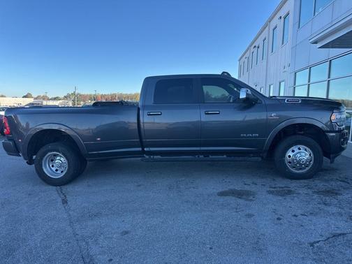 2022 RAM 3500 Laramie
