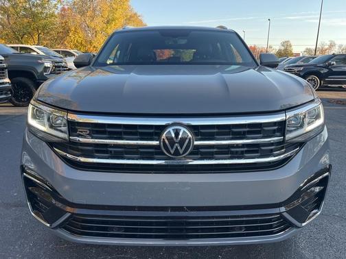 2021 Volkswagen Atlas Cross Sport 3.6L V6 SE w/Technology R-Line