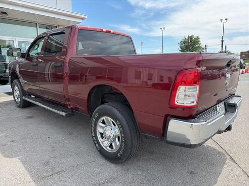 Delmonico Red Pearlcoat 2022 RAM 2500 Tradesman