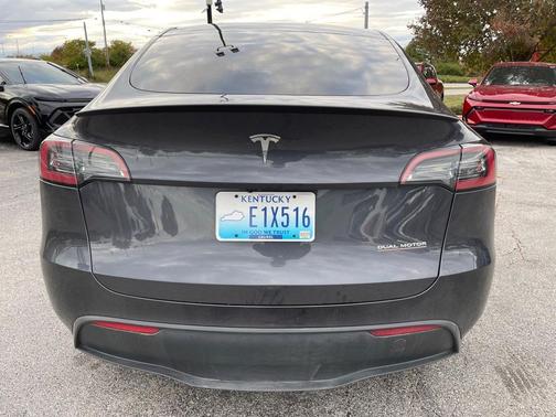 2024 Tesla Model Y Performance