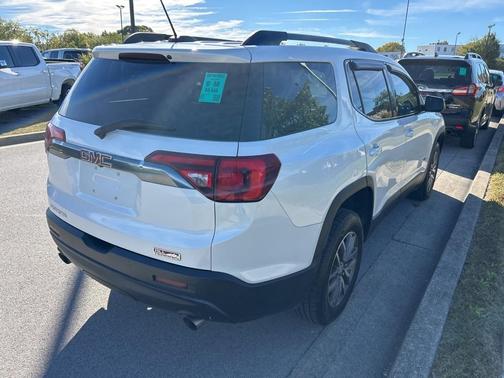 2018 GMC Acadia SLE-2