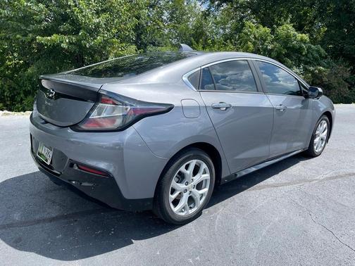 2018 Chevrolet Volt Premier