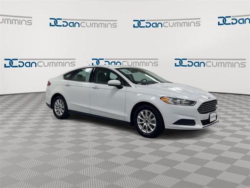 2016 Ford Fusion S