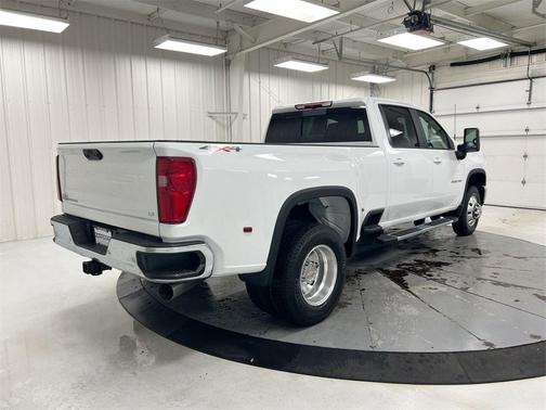 2026 Chevrolet Silverado 3500 LT