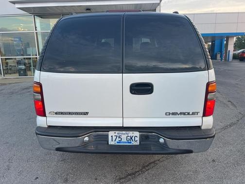 2003 Chevrolet Suburban LS