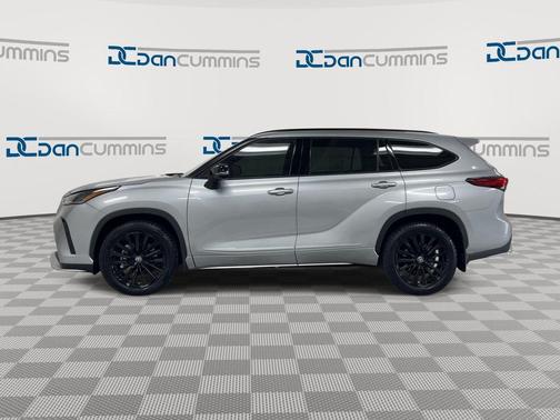 Celestial Silver Metallic 2023 Toyota Highlander XSE