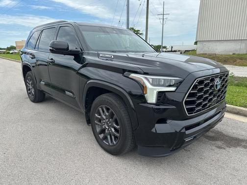 2023 Toyota Sequoia SR5