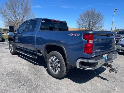 Lakeshore Blue Metallic 2025 Chevrolet Silverado 2500 LT