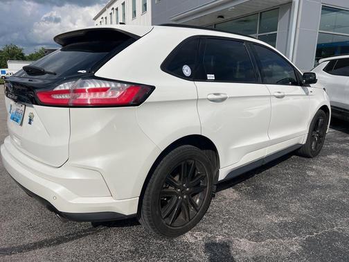 2021 Ford Edge ST Line