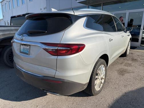 2021 Buick Enclave Essence
