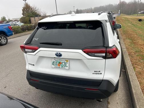 2024 Toyota RAV4 Hybrid XLE