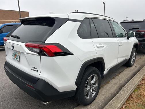 2024 Toyota RAV4 Hybrid XLE