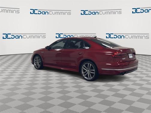 2018 Volkswagen Passat 2.0T R-Line