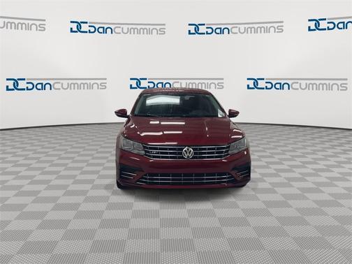 2018 Volkswagen Passat 2.0T R-Line