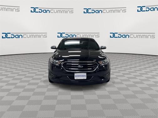 2018 Ford Taurus Limited