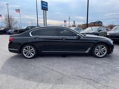 2016 BMW 750 i xDrive
