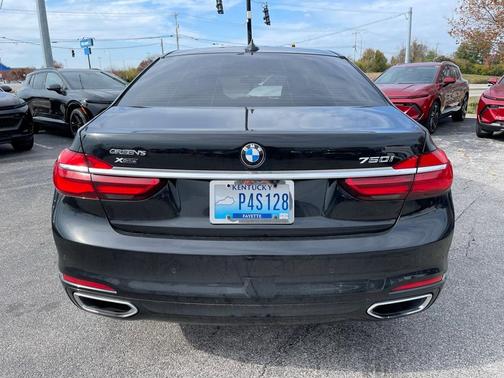 2016 BMW 750 i xDrive
