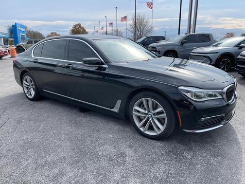 2016 BMW 750 i xDrive