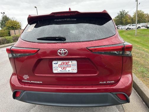 2022 Toyota Highlander XLE