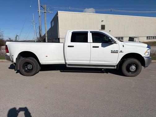 2016 RAM 3500 Tradesman