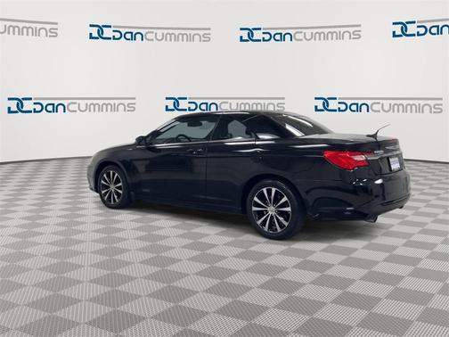 2013 Chrysler 200 S