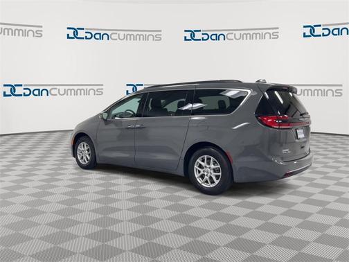 2022 Chrysler Pacifica Touring-L